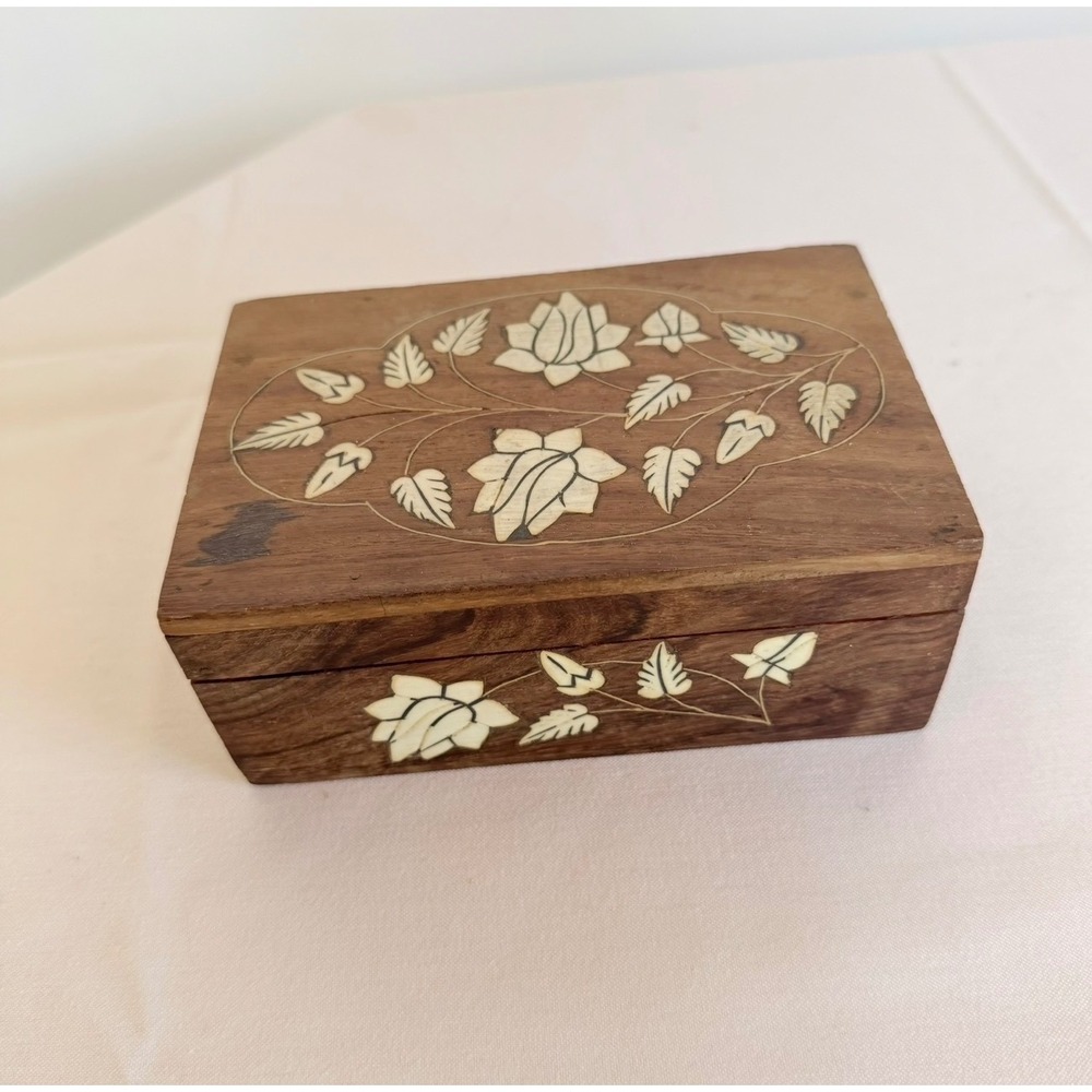 Vintage Handcrafted Wood Trinket Box Floral Inlay Jewelry Keepsake Gift Cottage